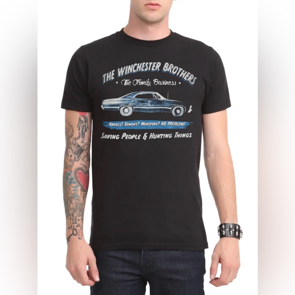 Supernatural Winchester Brothers Join the Hunt Tee Sz XS